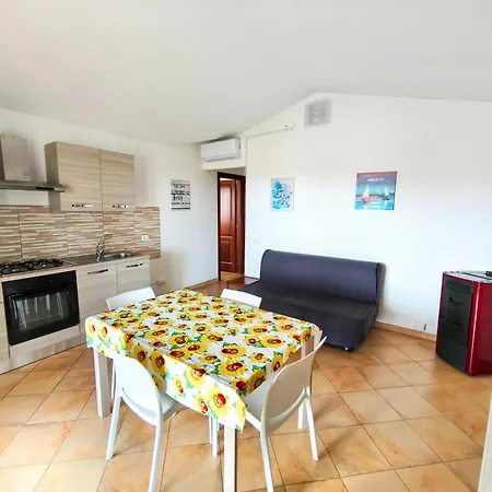 With A Sea-view Terrace شقة