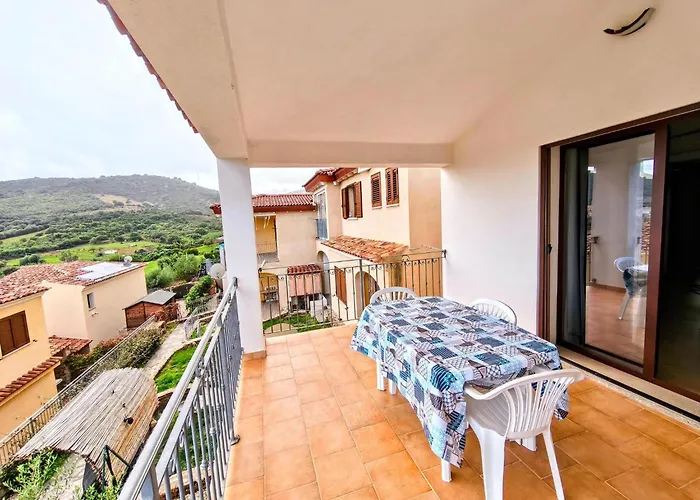 Apartment With A Sea-view Terrace Budoni